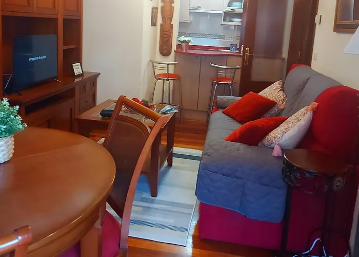 Coqueto Con Garaje Y Piscina A 8' Playa Brazomar