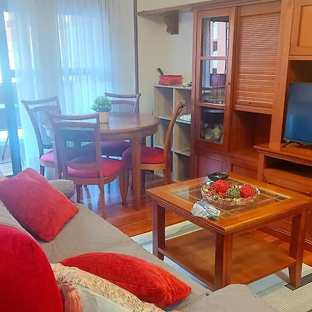 Coqueto Con Garaje Y Piscina A 8' Playa Brazomar Castro Urdiales